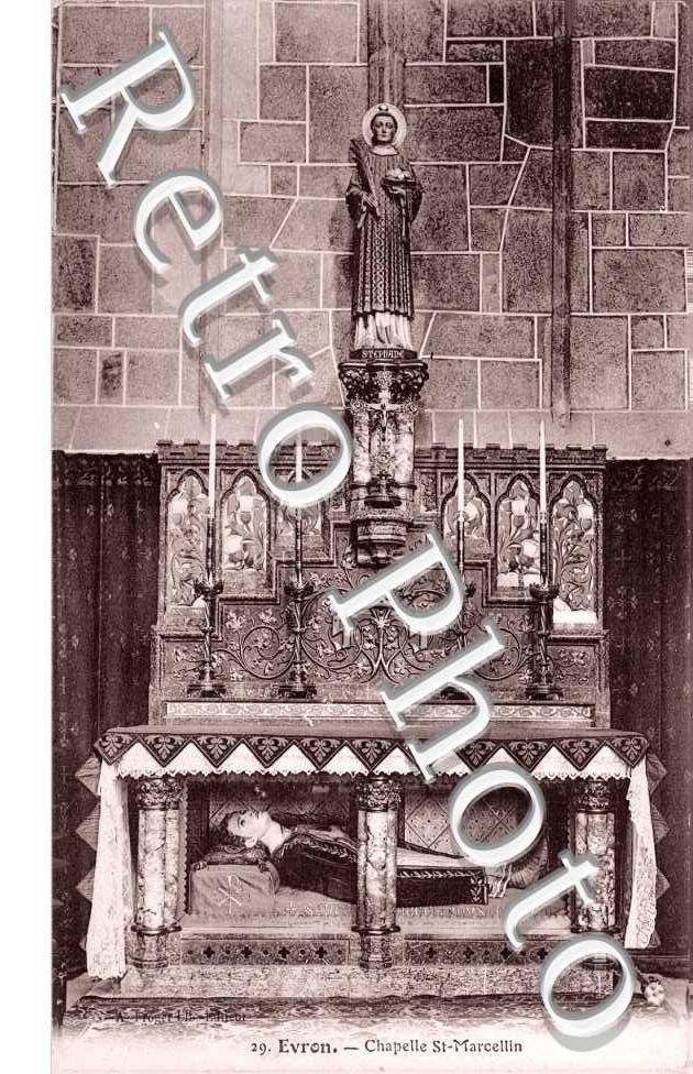 Interieur de l'eglise