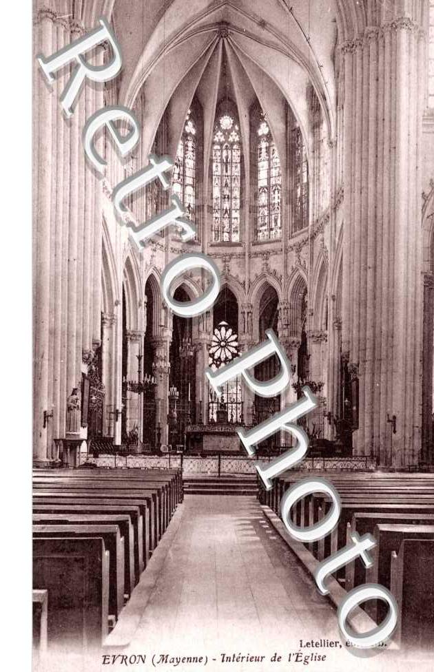 Interieur de l'eglise