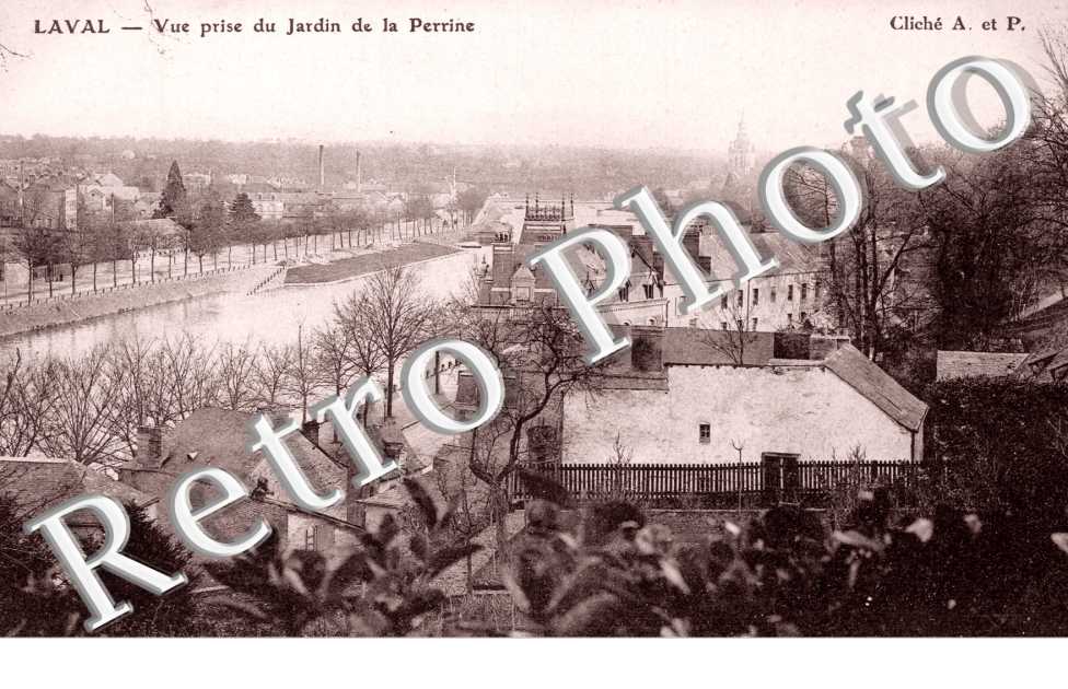 vue prise du Jardin de la Perrine