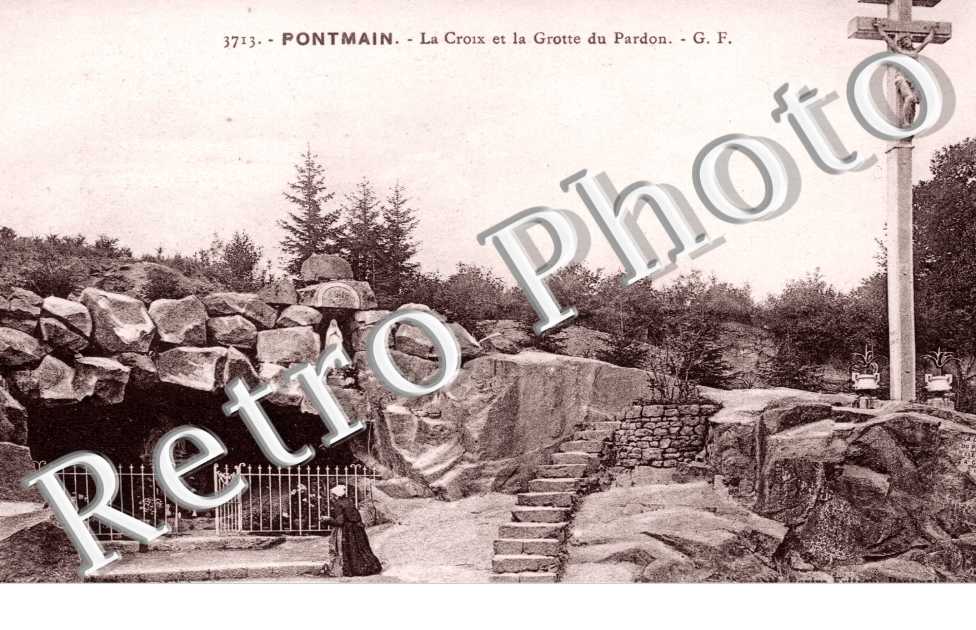la Croix et la grotte du pardons 