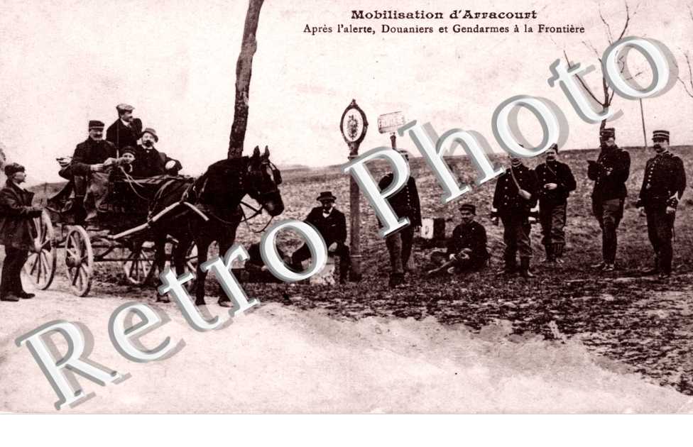 Apres l'alerte, douaniers et gendarmes a la frontiere
