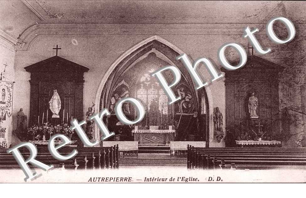 Interieur de l'eglise