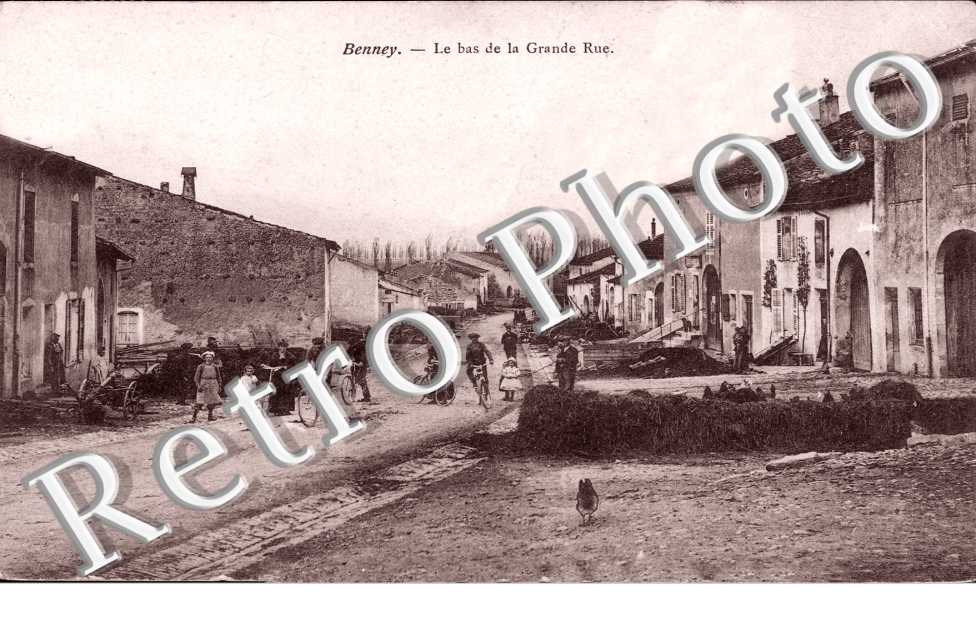 Le bas de la grande rue