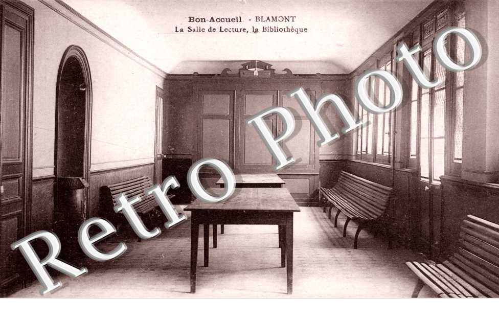 salle de lecture - bibliotheque - Bon-Accueil