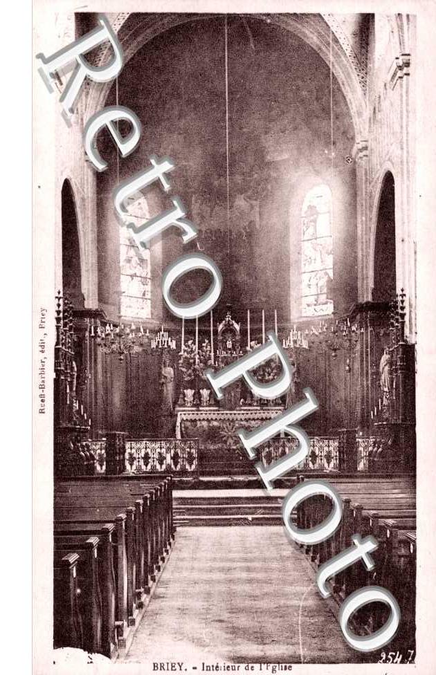 Interieur de l'eglise