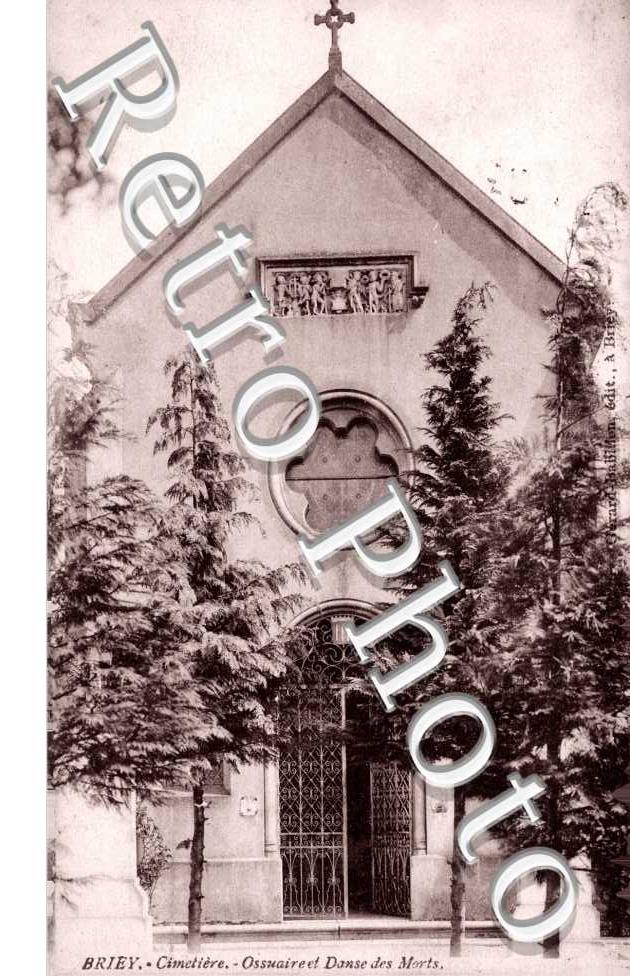 Cimetière Ossuaire et Danse des morts