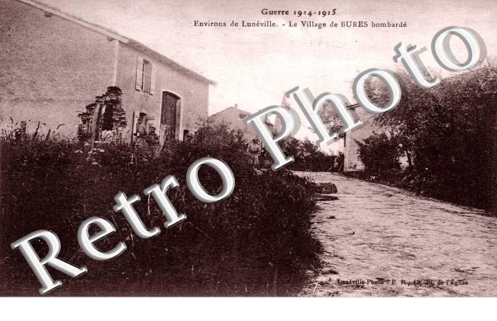 Le village bombarde