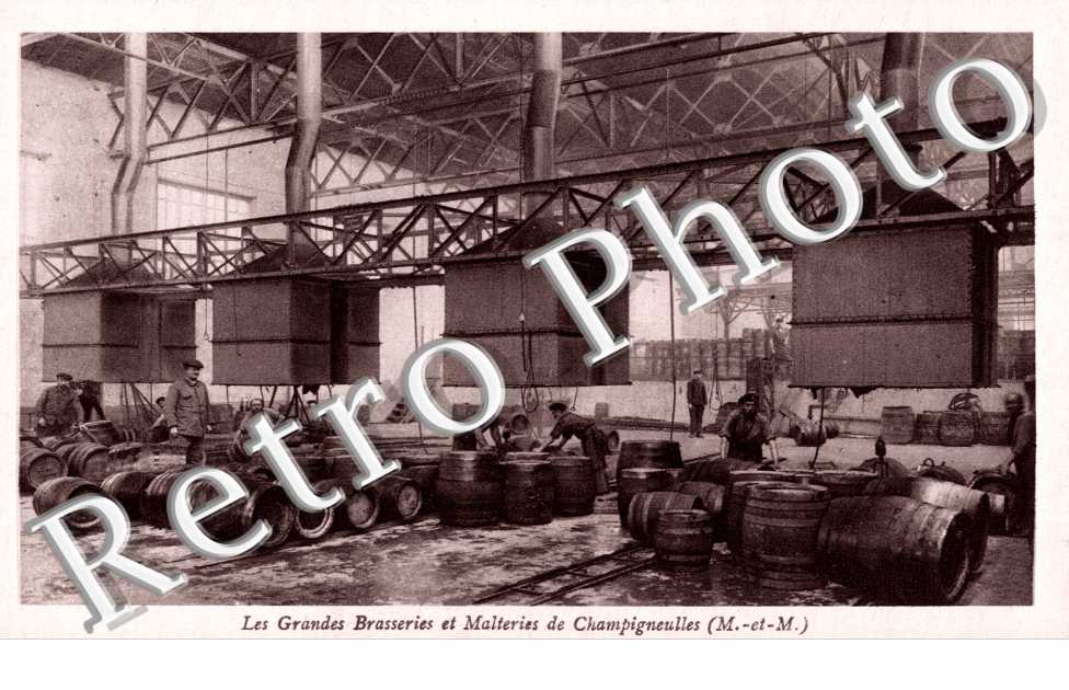 Grandes Brasseries et malteries - salle de goudronnage des futs