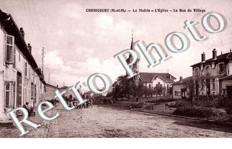 La mairie - l'eglise - le bas du village