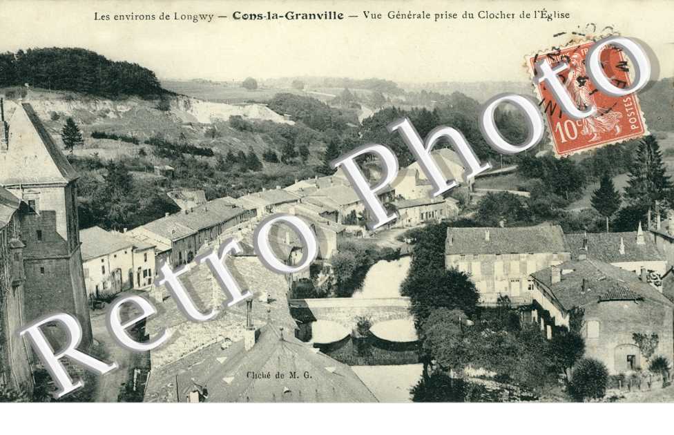 Vue generale prise du clocher de l'eglise