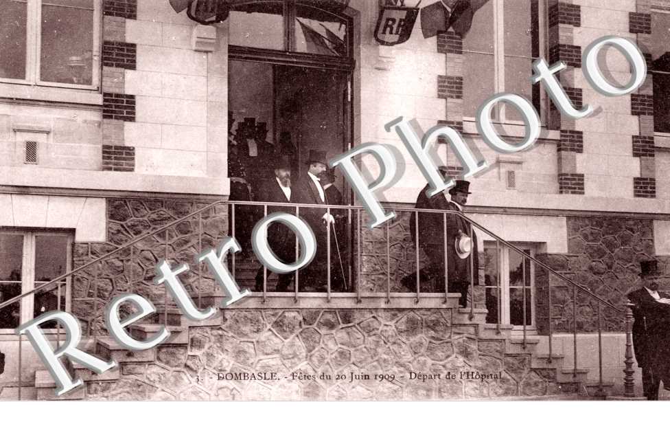 Depart de l'hotel - fetes du 20 juin 1909