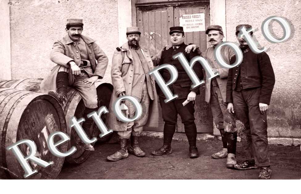Un Groupe de Militaires