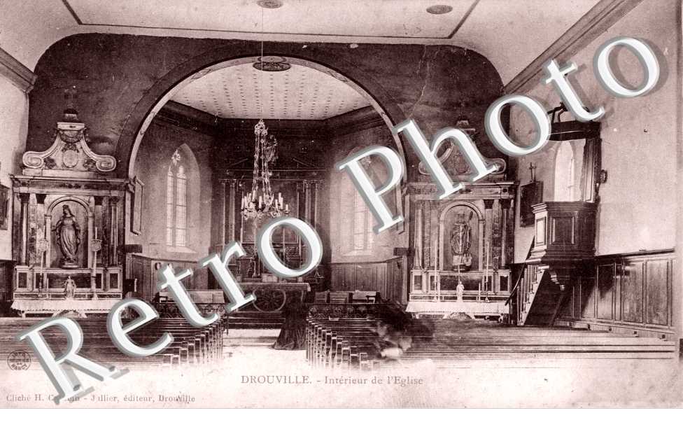 Interieur de l'eglise
