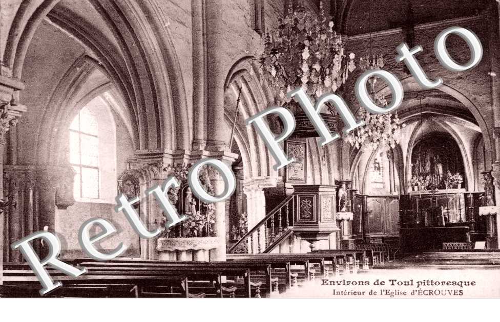 Interieur de l'eglise