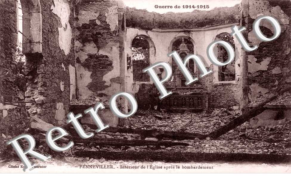 Interieur de l'Eglise apres le bombardement