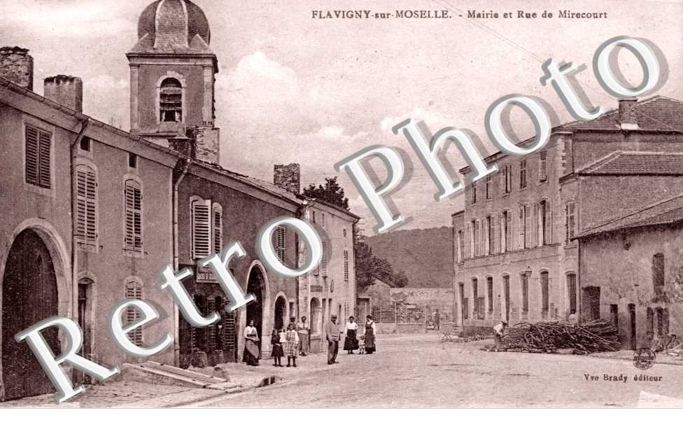 Mairie et Rue de Mirecourt