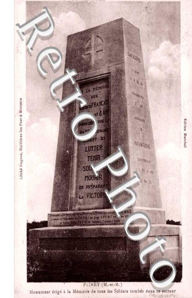Monument erige a la memoire de tous les soldats