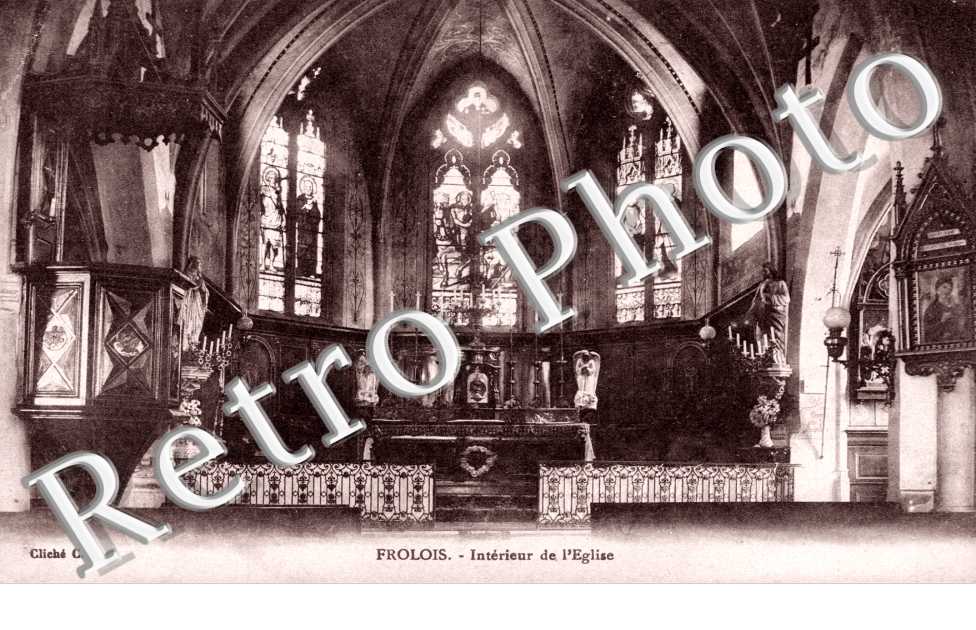 interieur de l'eglise