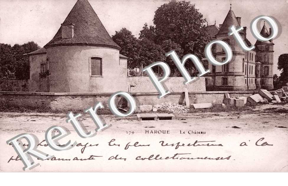 Vue du château depuis l'extérieur