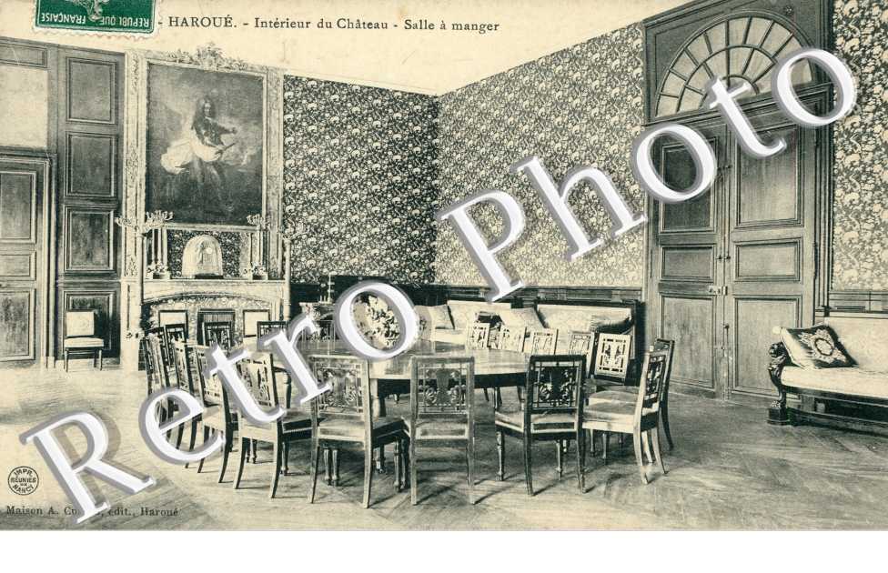 interieur du chateau - salle a manger