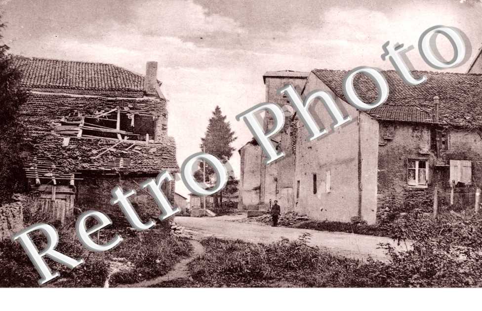 ( les bombardements )