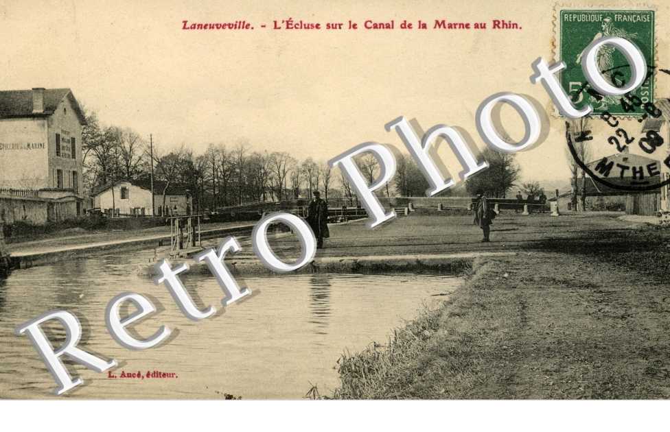 l&#039;ecluse sur le canal