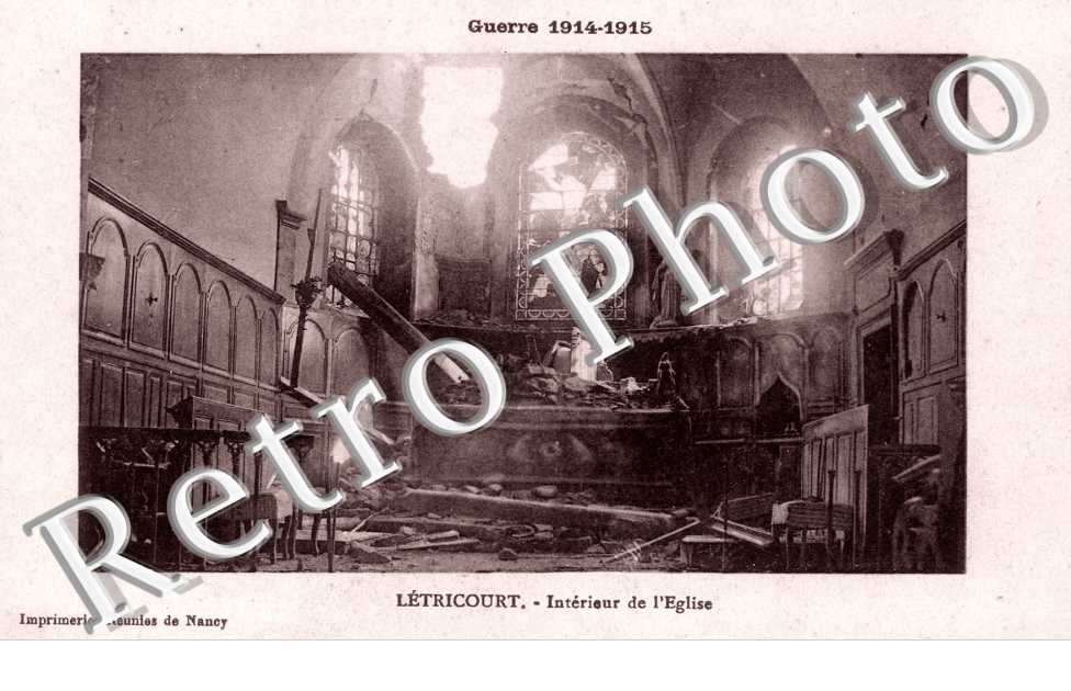 Interieur de l'eglise