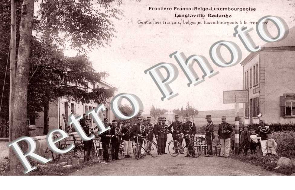 Frontiere Franco-Belge-Luxembourgeoise  - Longlaville-Rodange - Gendarmes francais, belges et luxembourgeois a la frontiere
