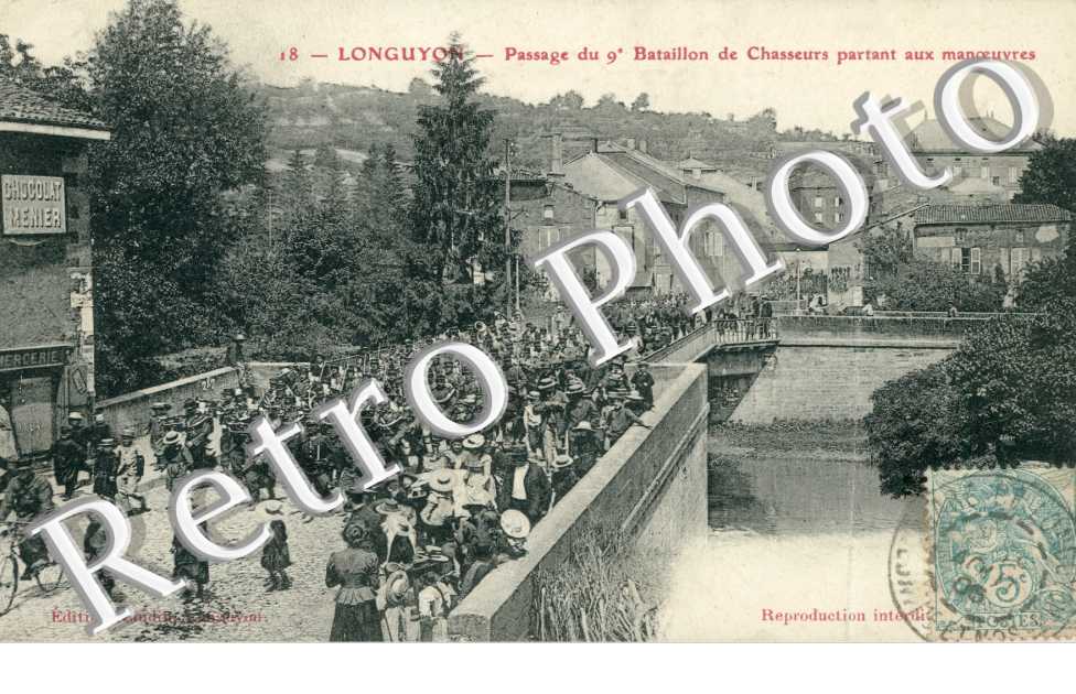 Passage du 9e bataillon de chasseurs partant aux manoeuvres