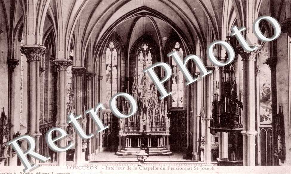 Interieur de la chapelle du pensionnat Saint-Joseph