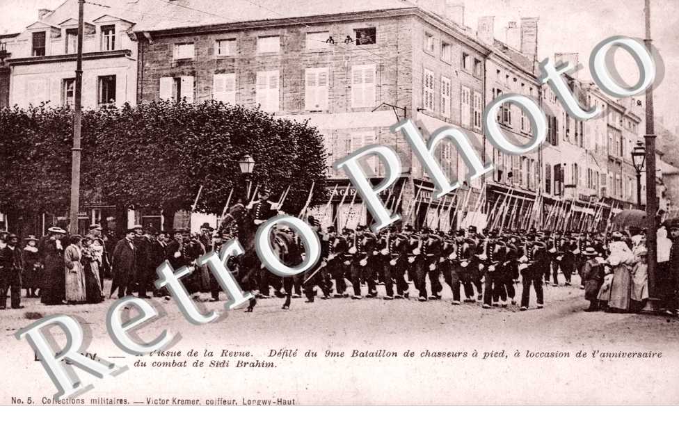 Al'issue de la revue -Defile du 9eme bataillin de chasseurs a pieds