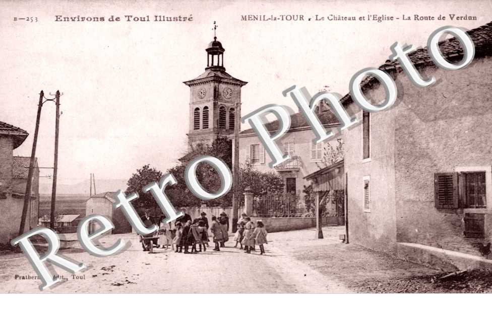 le chateau et l'eglise, la route de Verdun