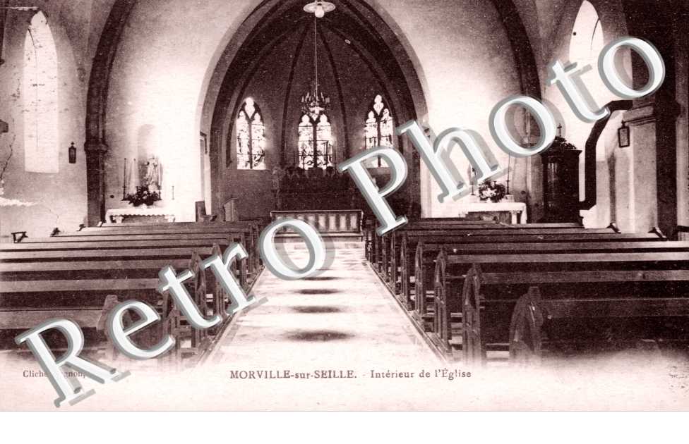 interieur de l'eglise