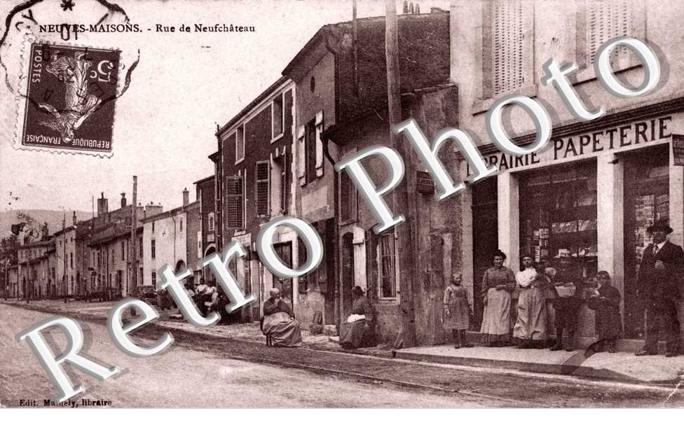 Rue de Neufchateau - librairie