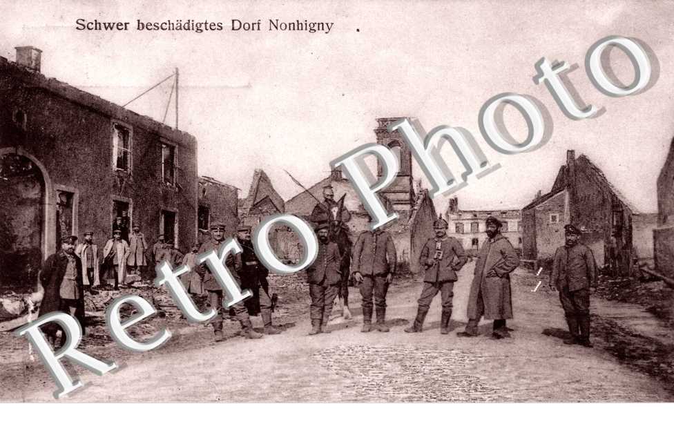 Schwer beschadigtes Dorf Nonhigny