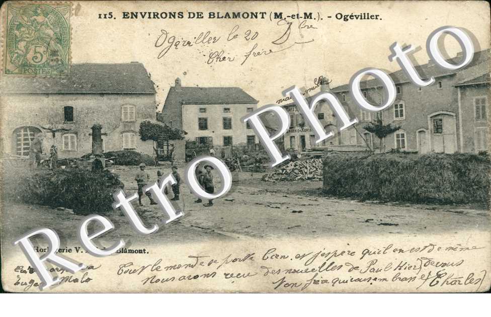 (une rue)