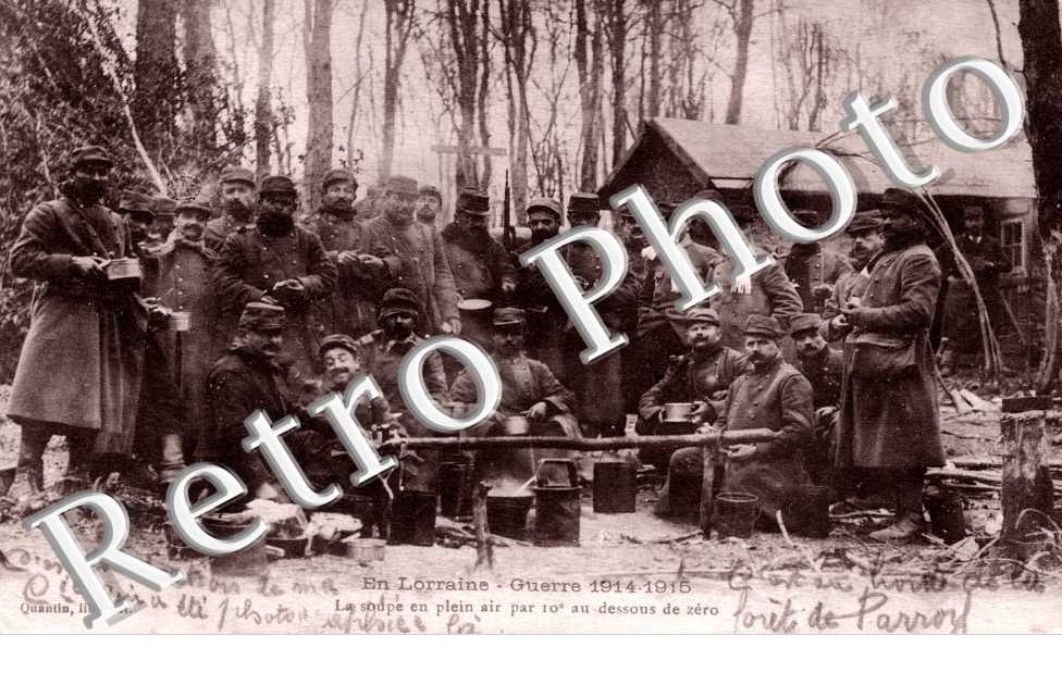 la soupe en plein air par 10° au dessous de zero (guerre 1914-1915)