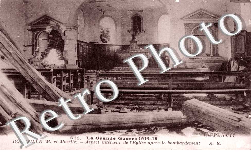 Interieur de l'Eglise apres le bombardement