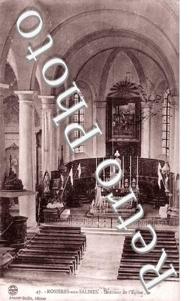 Interieur de l'eglise