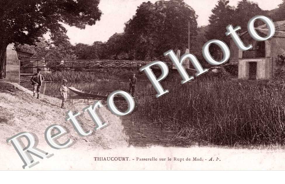 Passerelle sur le Rupt de Mad