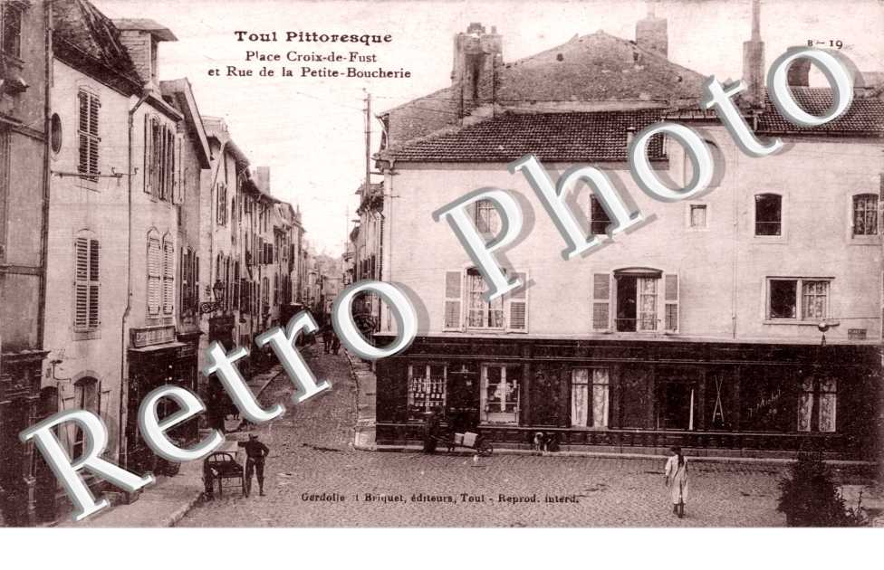 Place Croix-de-Fust et rue de la petite-Boucherie