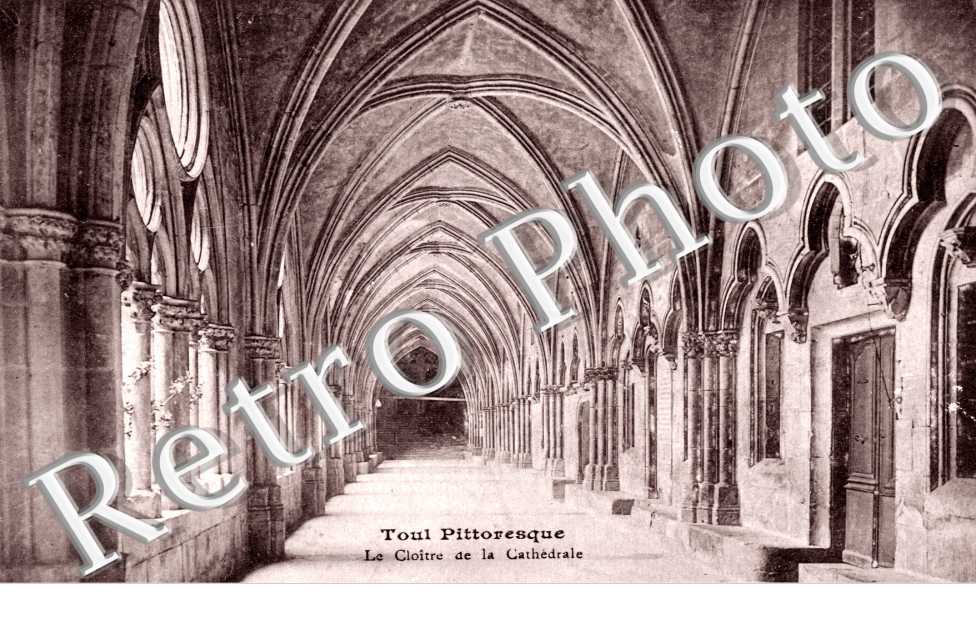 le Cloitre de la Cathedrale