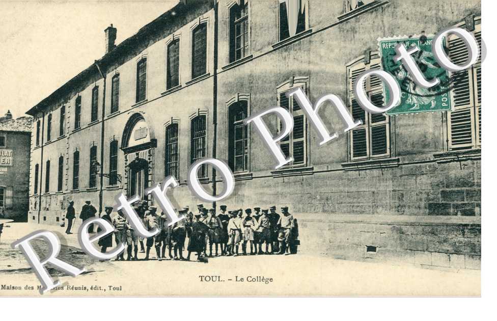 le College
