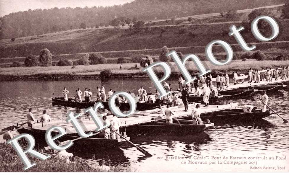 Pont de bateaux - bataillon du genie