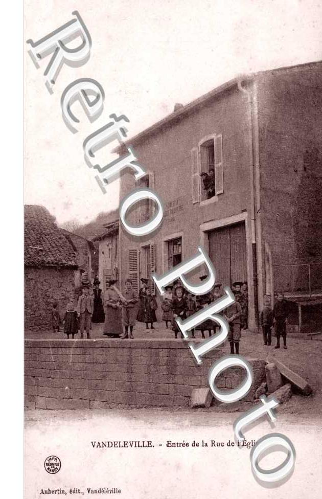 entree de la rue de l'eglise