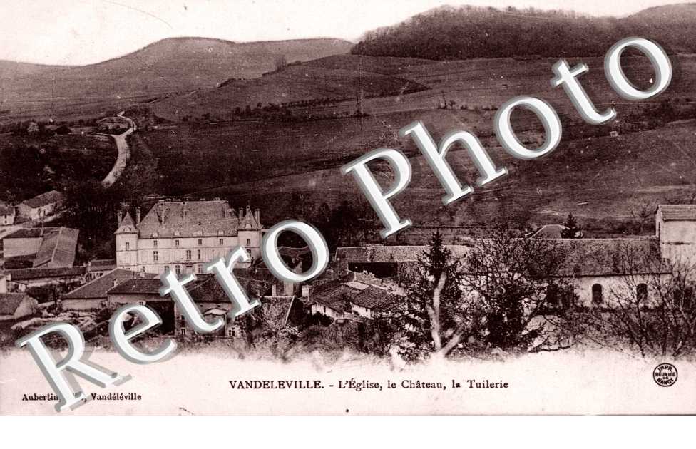 l'eglise, le chateau, la tuilerie