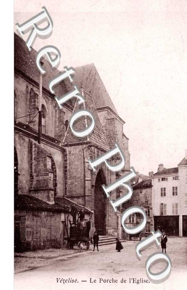 Le Porche de l'Eglise