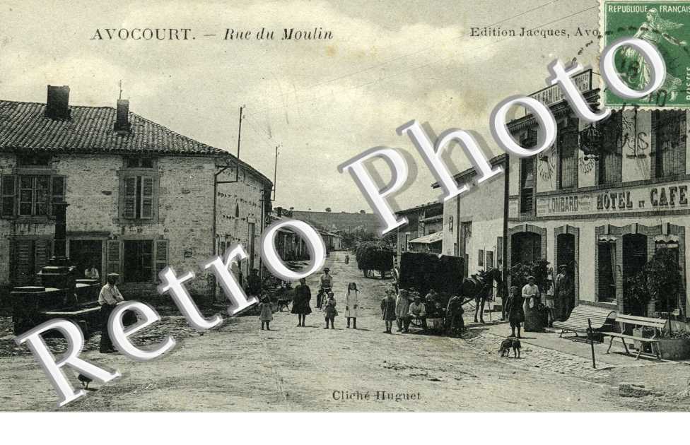 rue du moulin Hotel et cafe Lombard