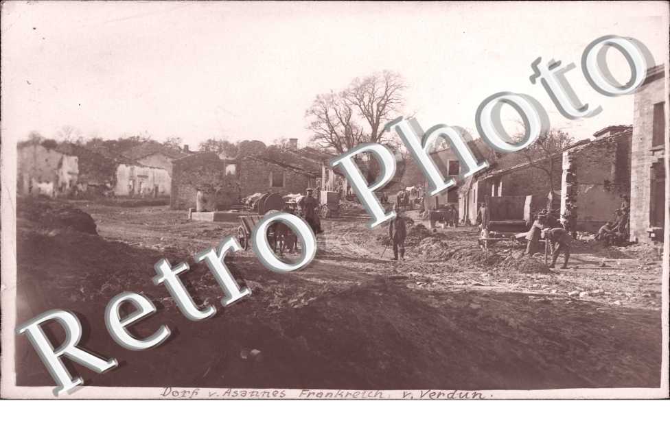militaires allemands au centre du village