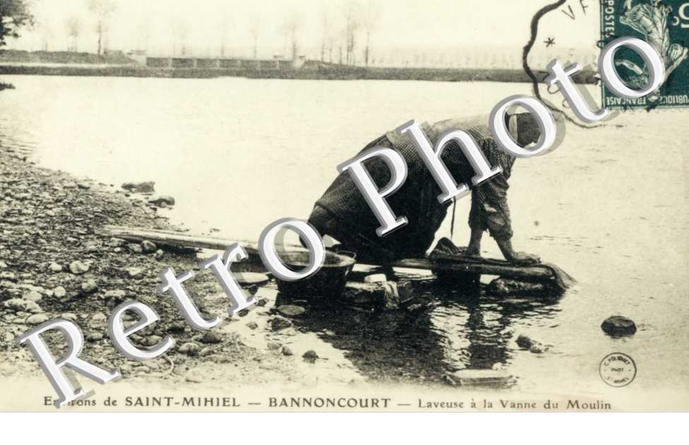 Laveuse a la Vanne du Moulin